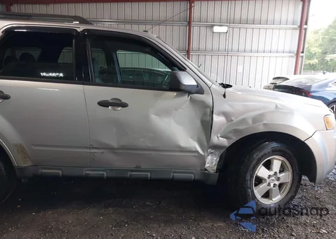 2011 Ford Escape Xlt из США, поврежденный, VIN 1FMCU9DG7BKB09247